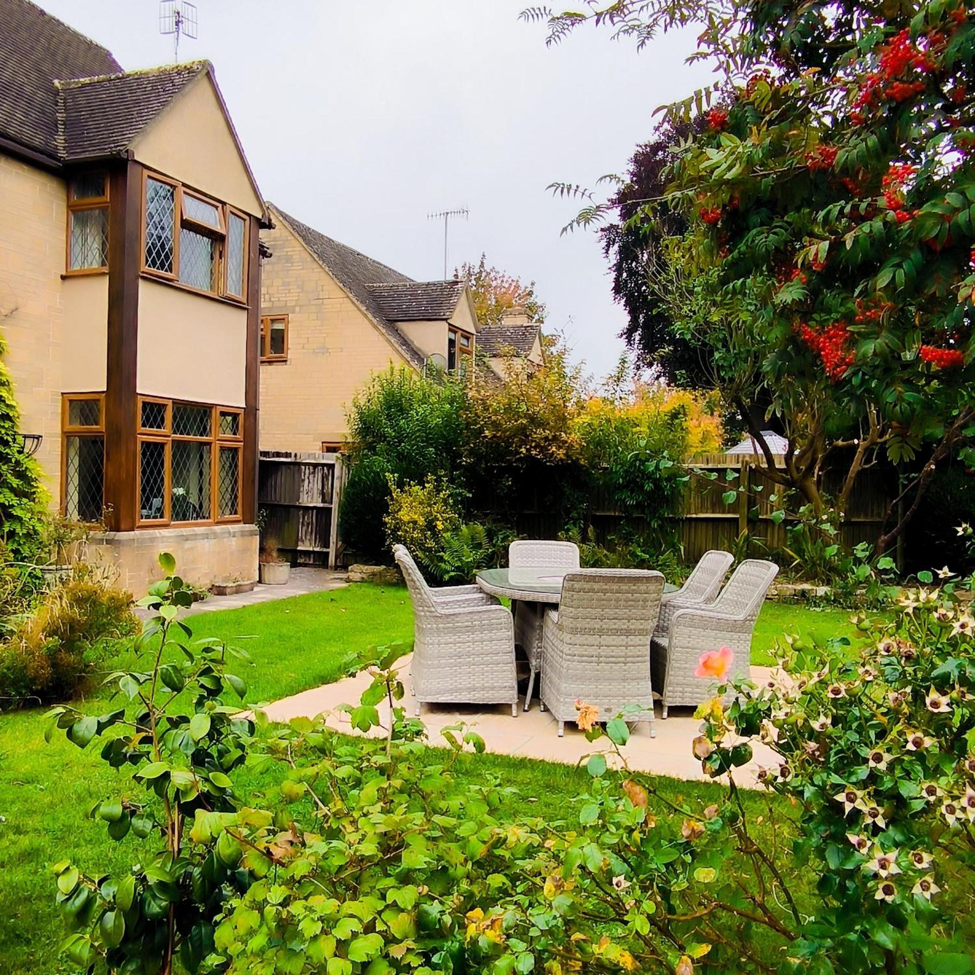 Meadow Rise Guest House バートン・オン・ザ・ウォーター エクステリア 写真